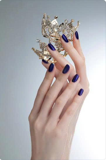 Royal Nails & Spa nail photo 6